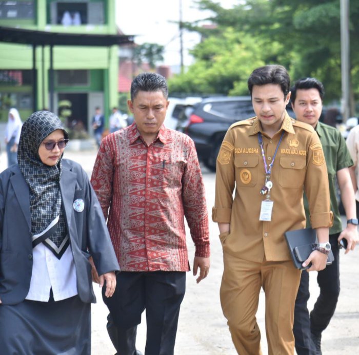 Wakil Walikota Jambi Bagikan Pengalaman Belajar di Luar Negeri dalam Kelas Inspirasi MAN 2 Kota Jambi Wakil Walikota Jambi Bagikan Pengalaman Belajar di Luar Negeri dalam Kelas Inspirasi MAN 2 Kota Jambi