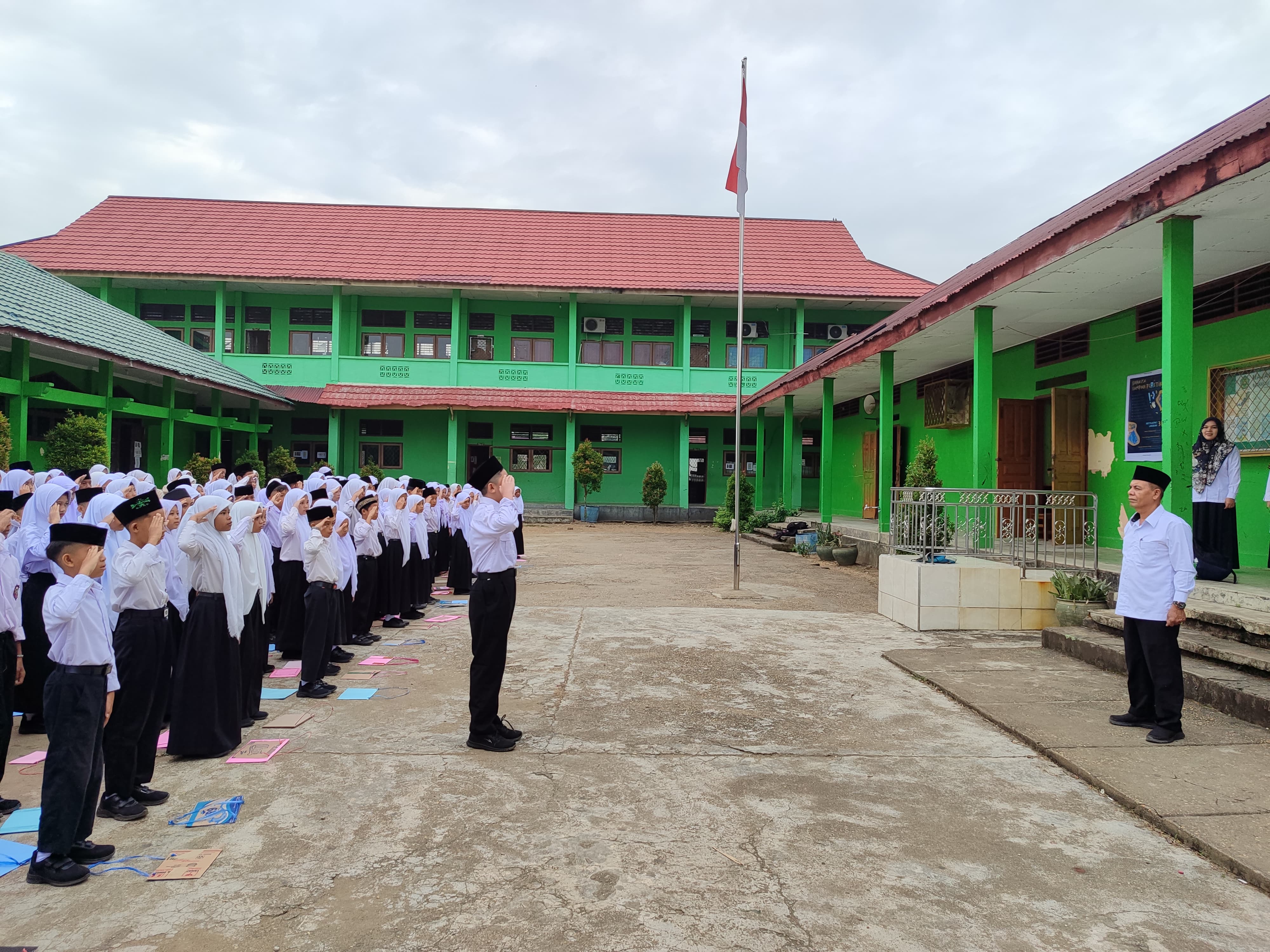 Kegiatan Matsama dibuka langsung oleh Kepala Madrasah Kegiatan Matsama dibuka langsung oleh Kepala Madrasah