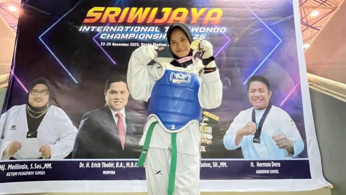 Kalila Nilam Cahyani Raih Emas di Sriwijaya International Taekwondo Championship 2025, Harumkan Nama MAN 2 Kota Jambi Kalila Nilam Cahyani Raih Emas di Sriwijaya International Taekwondo Championship 2025, Harumkan Nama MAN 2 Kota Jambi