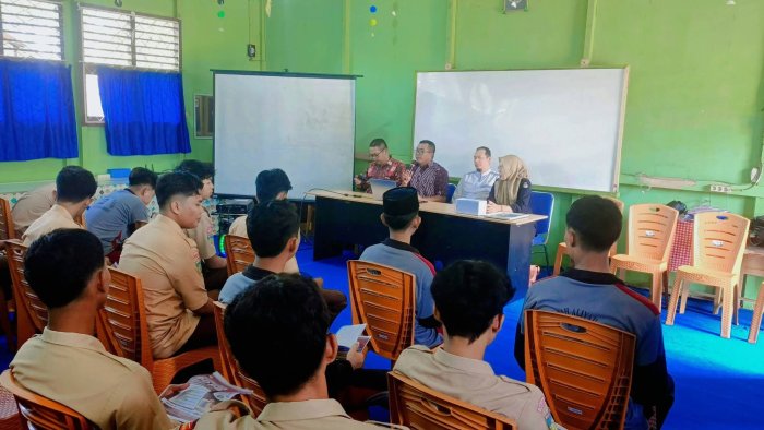 Kepala MAN 2 Tanjung Jabung Barat Sambut Kegiatan Sosialisasi Pendidikan Pemilih Pemula oleh KPU