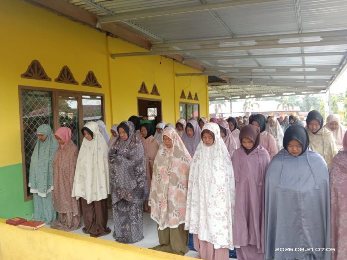 Tingkatkan Iman dan Taqwa, MAN 2 Tebo Laksanakan Shalat Dhuha dan Pembacaan Surat Al-Kahfi Bersama Tingkatkan Iman dan Taqwa, MAN 2 Tebo Laksanakan Shalat Dhuha dan Pembacaan Surat Al-Kahfi Bersama