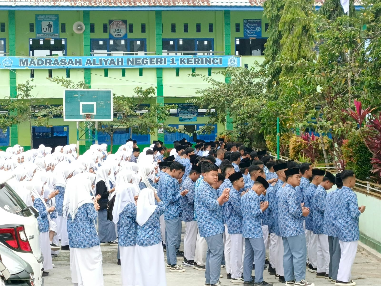 Kultum Pagi Warnai Awal Kegiatan PBM di MAN 1 Kerinci, Bangun Semangat dan Nilai Keislaman Kultum Pagi Warnai Awal Kegiatan PBM di MAN 1 Kerinci, Bangun Semangat dan Nilai Keislaman