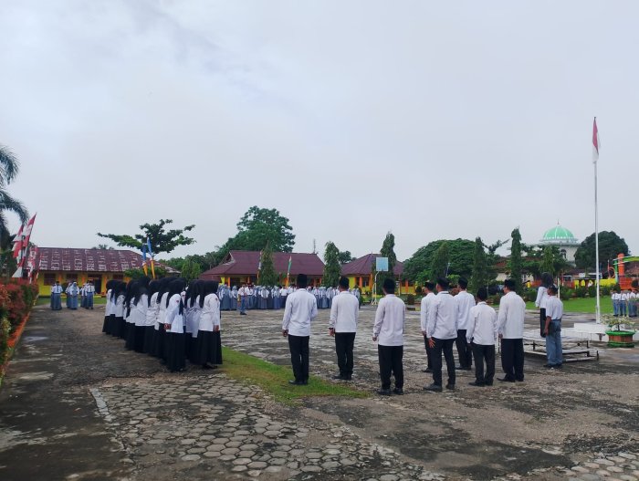 Tingkatkan Potensi, Upacara Senin MAN 2 Tebo Usung Tema Kreativitas Siswa Tingkatkan Potensi, Upacara Senin MAN 2 Tebo Usung Tema Kreativitas Siswa