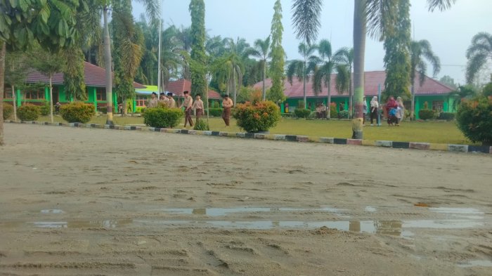 Siswa-Siswi Min 3 Tebo Serius laksanakan Shalat Duha, Musholla Berasa Dingin Di Bulan Ramadhan Siswa-Siswi Min 3 Tebo Serius laksanakan Shalat Duha, Musholla Berasa Dingin Di Bulan Ramadhan