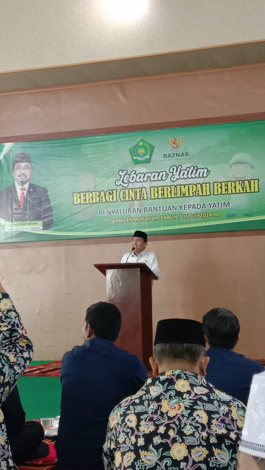 Berbagi Cinta Berlimpah Berkah: Penyaluran Bantuan Kepada Yatim Berbagi Cinta Berlimpah Berkah: Penyaluran Bantuan Kepada Yatim