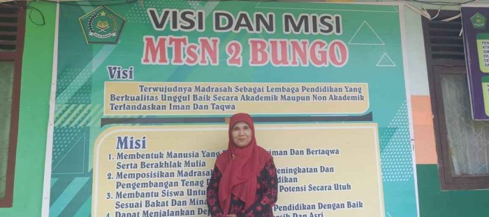 Waka Kesiswaan MTsN 2 Bungo Sosialisasikan Visi Misi dan Nilai Kebangsaan