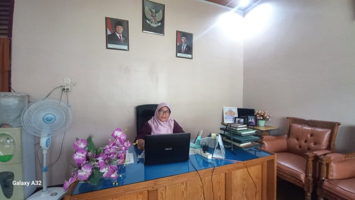 Kepala MAN 2 Bungo Ikuti Pembinaan Kepegawaian Kanwil Kemenag Jambi Bersama Staf Ahli Menteri Agama Melalui Zoom Meeting Kepala MAN 2 Bungo Ikuti Pembinaan Kepegawaian Kanwil Kemenag Jambi Bersama Staf Ahli Menteri Agama Melalui Zoom Meeting