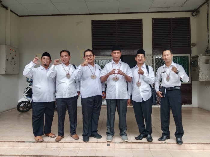 Kepala Madrasah Min 1 Muaro Jambi Lukman Edi S.Pd.I Muaro Jambi Ikuti Pelatihan Kurikulum Berbasis Cinta Kepala Madrasah Min 1 Muaro Jambi Lukman Edi S.Pd.I Muaro Jambi Ikuti Pelatihan Kurikulum Berbasis Cinta
