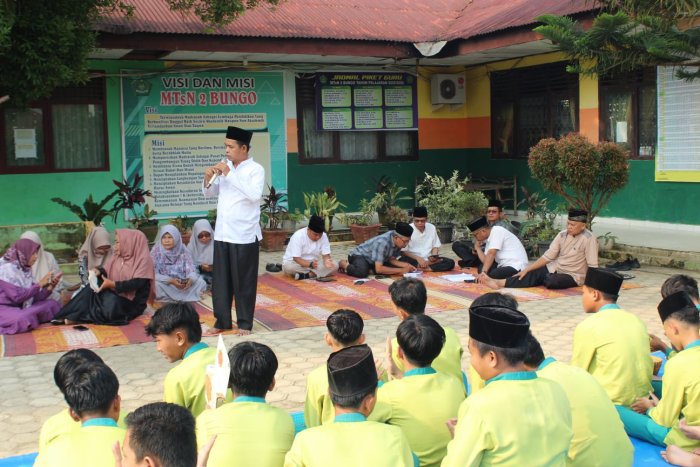 Momen Haru dan Khidmat: MTsN 2 Bungo Gelar Yasinan Terakhir Sebelum Libur Idulfitri
