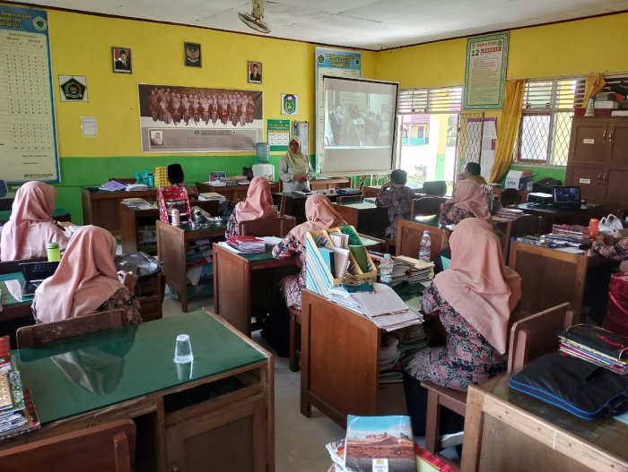 MAN 2 Tebo Ikuti Pembinaan Virtual Kemenag Jambi MAN 2 Tebo Ikuti Pembinaan Virtual Kemenag Jambi
