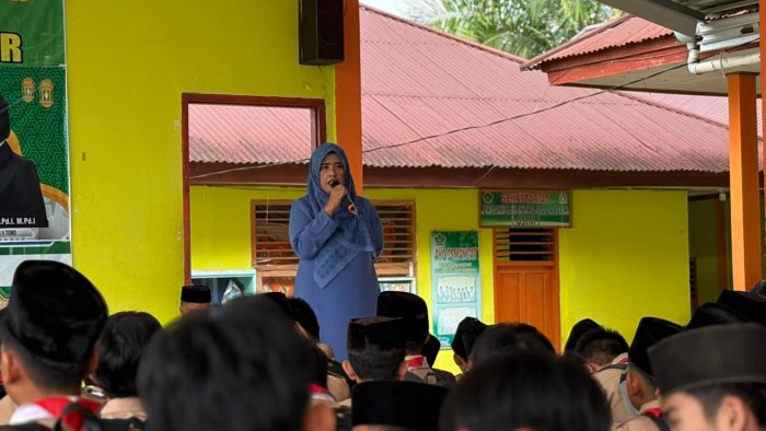MTsN 1 Tebo Gelar Acara Bermaafan Jelang Libur Idulfitri MTsN 1 Tebo Gelar Acara Bermaafan Jelang Libur Idulfitri