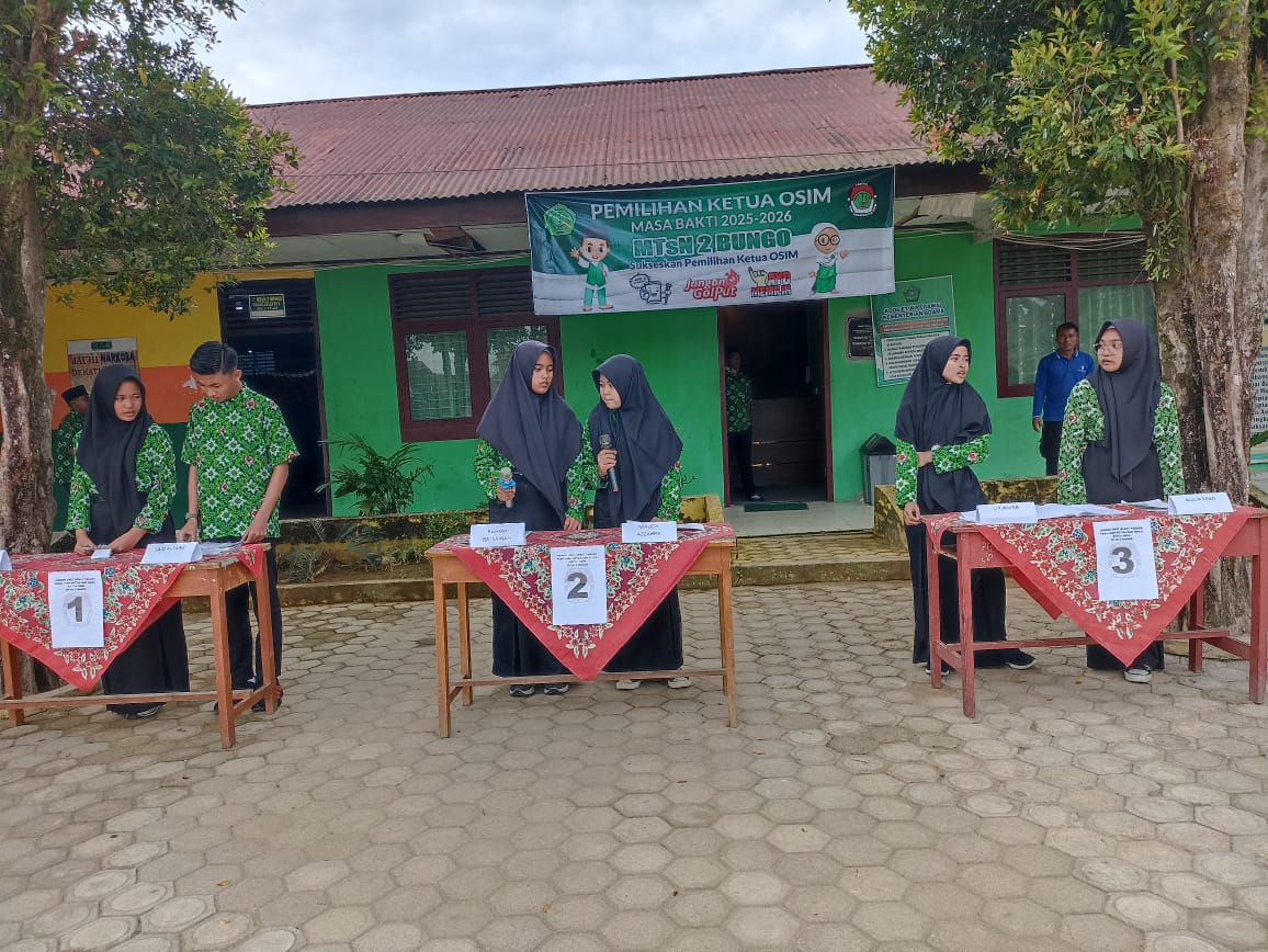 ADU GAGASAN KREATIF, DAN ANTUSIASME PEMILIHAN OSIM ADU GAGASAN KREATIF, DAN ANTUSIASME PEMILIHAN OSIM