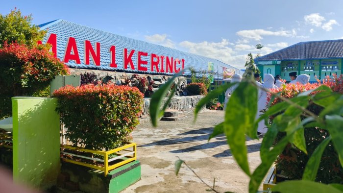 Siswa MAN 1 Kerinci Gelar Yasinan Sebelum PBM Dimulai