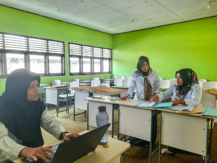 Pelaksanaan ASAS Hari Pertama di MTsN 1 Bungo Berjalan Lancar dan Tertib
