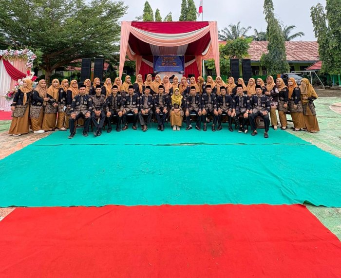 Perpisahan Siswa Kelas XII MAN 2 Bungo Tahun Pelajaran 2025/2026 Berlangsung Haru dan Penuh Kenangan Perpisahan Siswa Kelas XII MAN 2 Bungo Tahun Pelajaran 2025/2026 Berlangsung Haru dan Penuh Kenangan