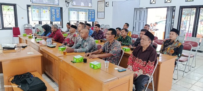 Bapak Gondo Saputra dari MIN 3 Tebo Ikuti Sosialisasi Penyuluhan Hukum Pendidikan Madrasah