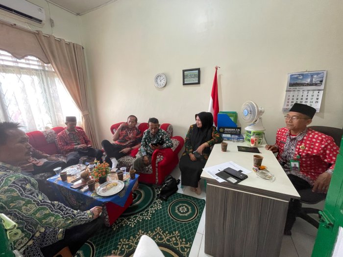 Kepala MIN 1 Muaro Jambi Hadiri Musyawarah Kerja Kepala Madrasah Negeri (MKKMN)