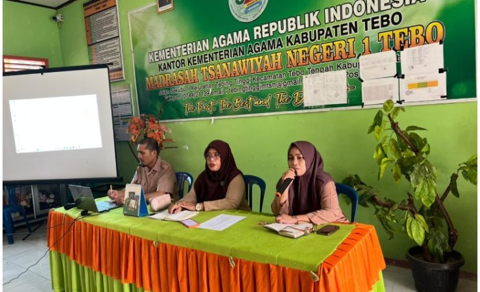 Sinergi Tingkatkan Mutu Pendidikan, MTsN 1 Tebo Gelar Rapat Persiapan dan Pelaksanaan PKKM