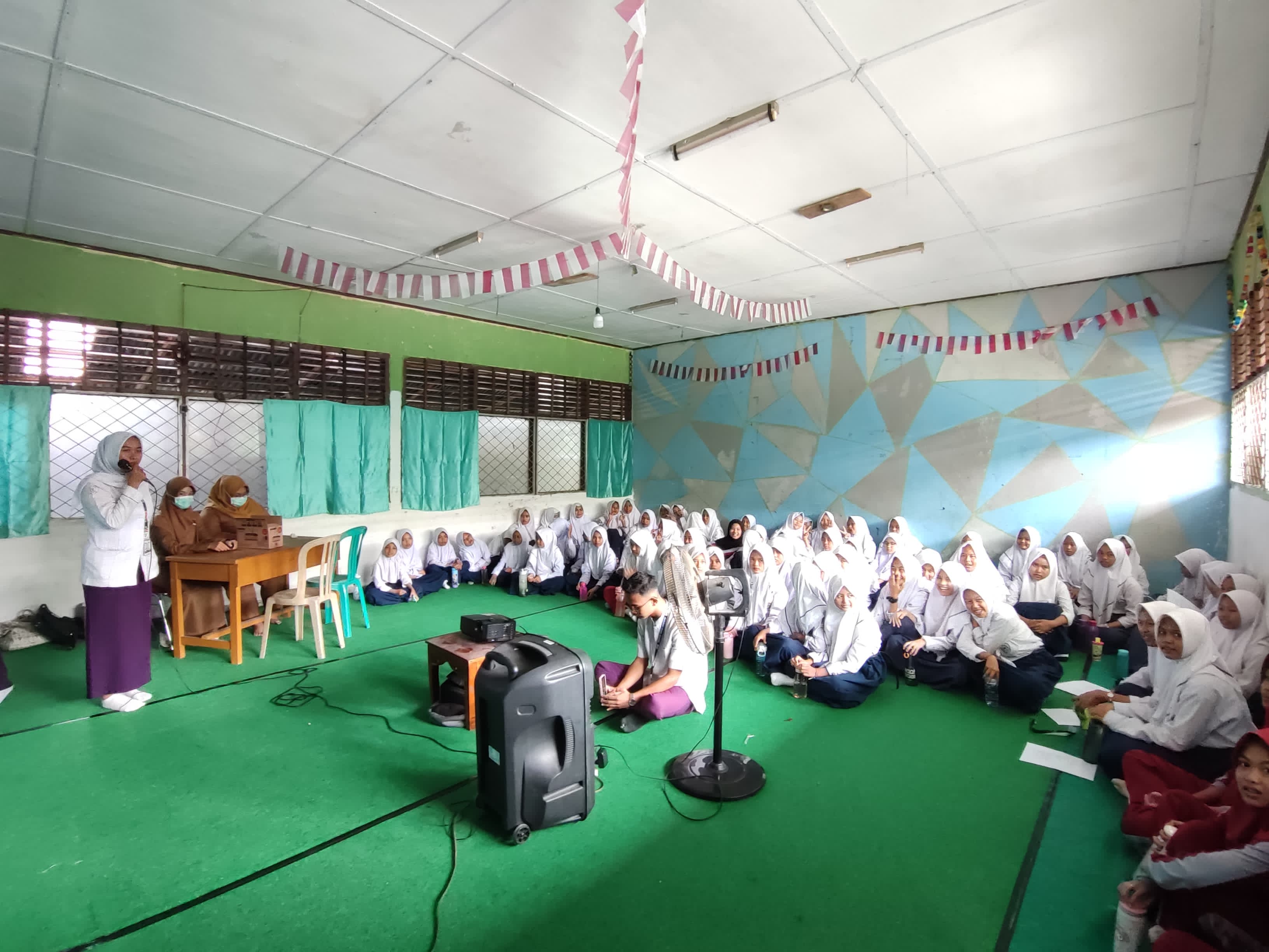 Pemeriksaan Kesehatan Berkala Peserta Didik MTs Negeri 1 Kota Jambi oleh Puskesmas Olak Kemang Pemeriksaan Kesehatan Berkala Peserta Didik MTs Negeri 1 Kota Jambi oleh Puskesmas Olak Kemang