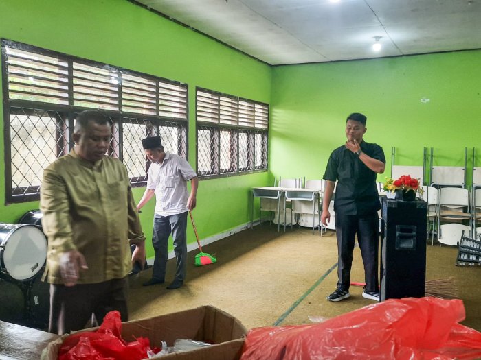 Gerak Bersama untuk Kenyamanan Madrasah, MTsN 1 Bungo Benahi Ruang Serbaguna Gerak Bersama untuk Kenyamanan Madrasah, MTsN 1 Bungo Benahi Ruang Serbaguna
