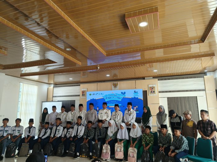 Penuhi Undangan Kemenag Kerinci, MAN 1 Kerinci Berpartisipasi Sukseskan Kegiatan Lebaran Yatim dan Disabilitas 2026 Penuhi Undangan Kemenag Kerinci, MAN 1 Kerinci Berpartisipasi Sukseskan Kegiatan Lebaran Yatim dan Disabilitas 2026