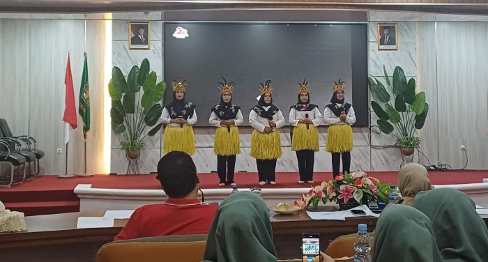 Hj. Mukhlisa, S.Pd.I Wakili Kemenag Kabupaten Bungo Raih Juara III Lomba Lagu Nasional di Kanwil Kemenag Provinsi Jambi Hj. Mukhlisa, S.Pd.I Wakili Kemenag Kabupaten Bungo Raih Juara III Lomba Lagu Nasional di Kanwil Kemenag Provinsi Jambi