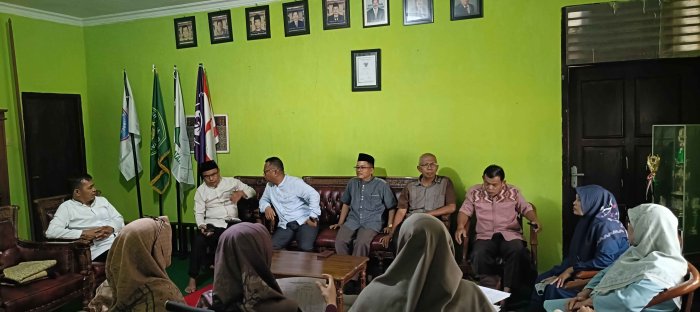 Menentukan Generasi Unggul, Pimpinan dan Panitia PMBM MTsN 2 Bungo Gelar Rapat Pleno Kelulusan Hasil Tes Calon Siswa