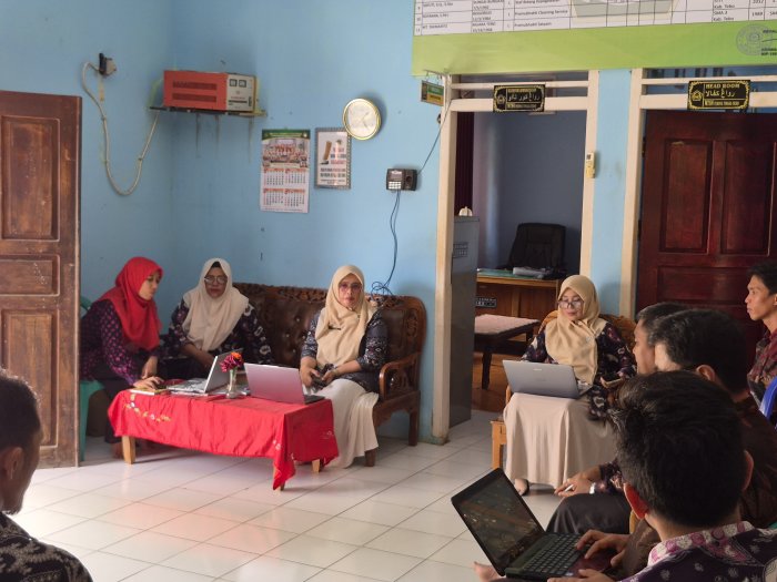 MTsN 1 Tebo Tingkatkan Reformasi Birokrasi Lewat Monitoring ZI MTsN 1 Tebo Tingkatkan Reformasi Birokrasi Lewat Monitoring ZI