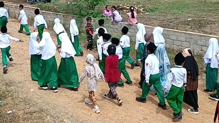 Mantapkan Gladi dan Sinopsis Barisan, MIN 4 Tebo Siap Meriahkan Karnaval Kecamatan