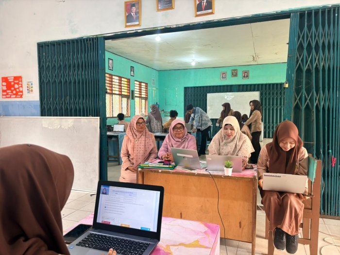 Kepala MAN 2 Bungo Pantau Pelaksanaan Gladi TKA Tahun 2026 Hari Keempat, Hari Terakhir Bersama Ketua Panitia Ibu Yulisma, S.Pd Kepala MAN 2 Bungo Pantau Pelaksanaan Gladi TKA Tahun 2026 Hari Keempat, Hari Terakhir Bersama Ketua Panitia Ibu Yulisma, S.Pd
