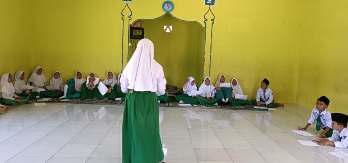 Siswa MIN 4 Tebo Asah Kepercayaan Diri Jelang Lomba Puisi