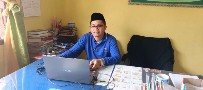 Waka Kurikulum MTsN 2 Bungo Ikuti Zoom Orientasi Integrasi Materi Bangga Kencana Waka Kurikulum MTsN 2 Bungo Ikuti Zoom Orientasi Integrasi Materi Bangga Kencana