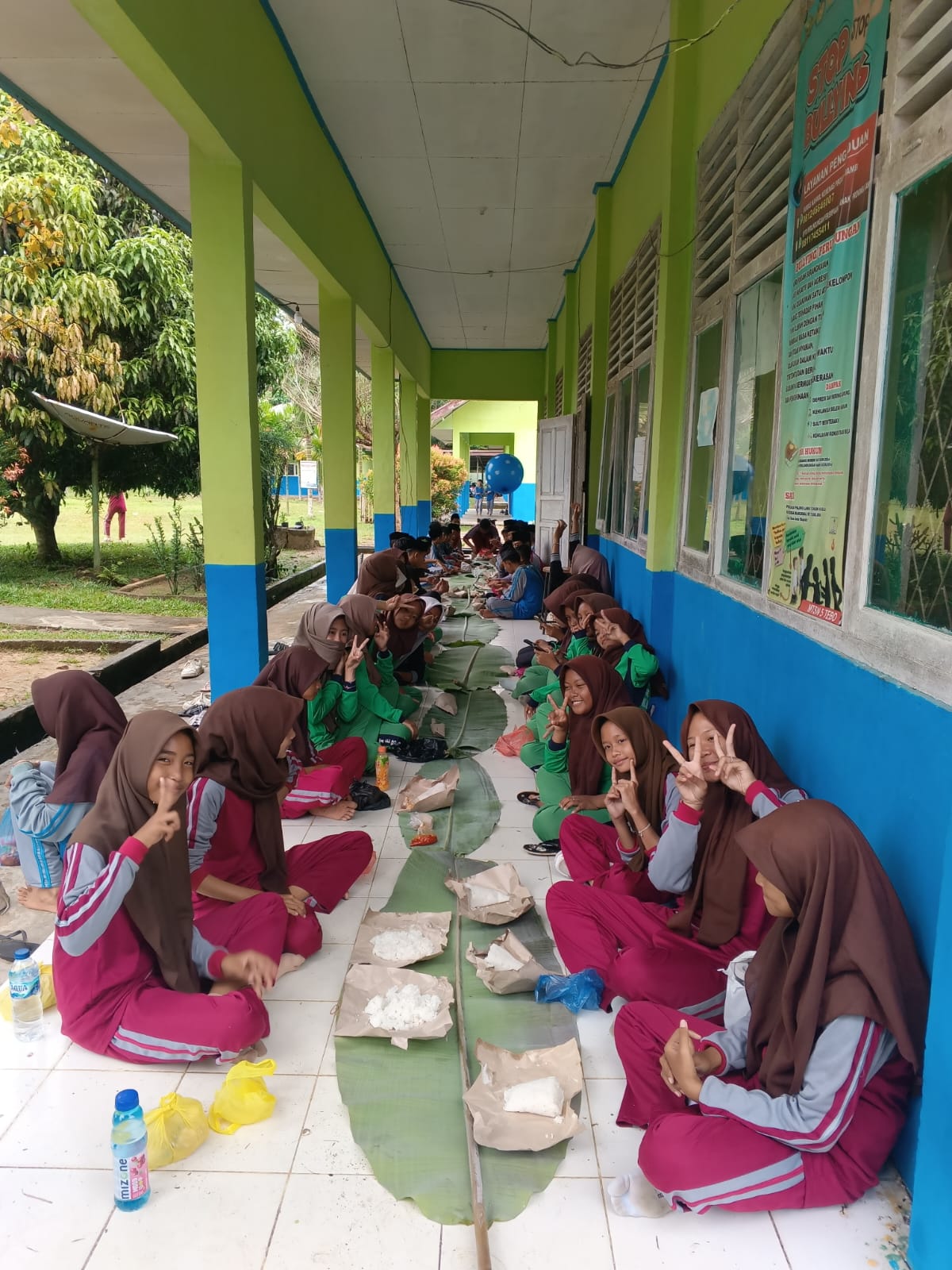 MTSN 5 TEBO MERIAHKAN HUT KE-80 RI DENGAN LOMBA DAN BAKAR AYAM MTSN 5 TEBO MERIAHKAN HUT KE-80 RI DENGAN LOMBA DAN BAKAR AYAM