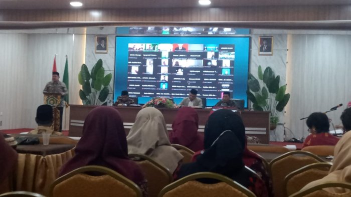 Rakor PHTC Tegaskan Komitmen Revitalisasi Madrasah, Kepala MAN 2 Kota Jambi Turut Hadir Rakor PHTC Tegaskan Komitmen Revitalisasi Madrasah, Kepala MAN 2 Kota Jambi Turut Hadir