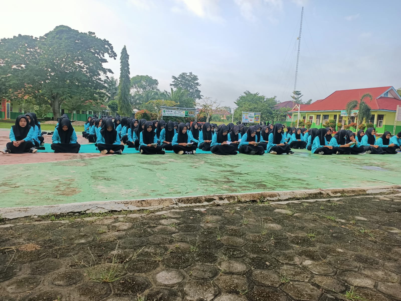 Yasinan Perdana MAN 2 Bungo di Tahun 2025 Yasinan Perdana MAN 2 Bungo di Tahun 2025