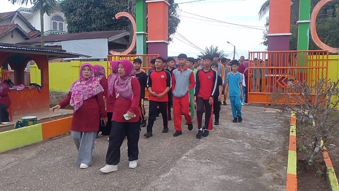 MAN 2 Tebo Jalan Santai Sabtu Pagi.