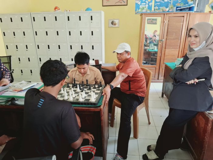 MTsN 2 Bungo Gelar Seleksi Internal Catur untuk Kompas