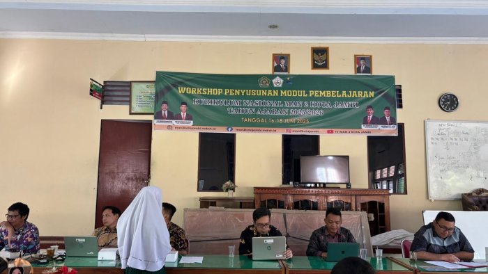 Hari Pertama PAS Ganjil MAN 2 Kota Jambi: Panitia, Proktor, dan Guru Bergerak Serentak Agar Ujian Lancar