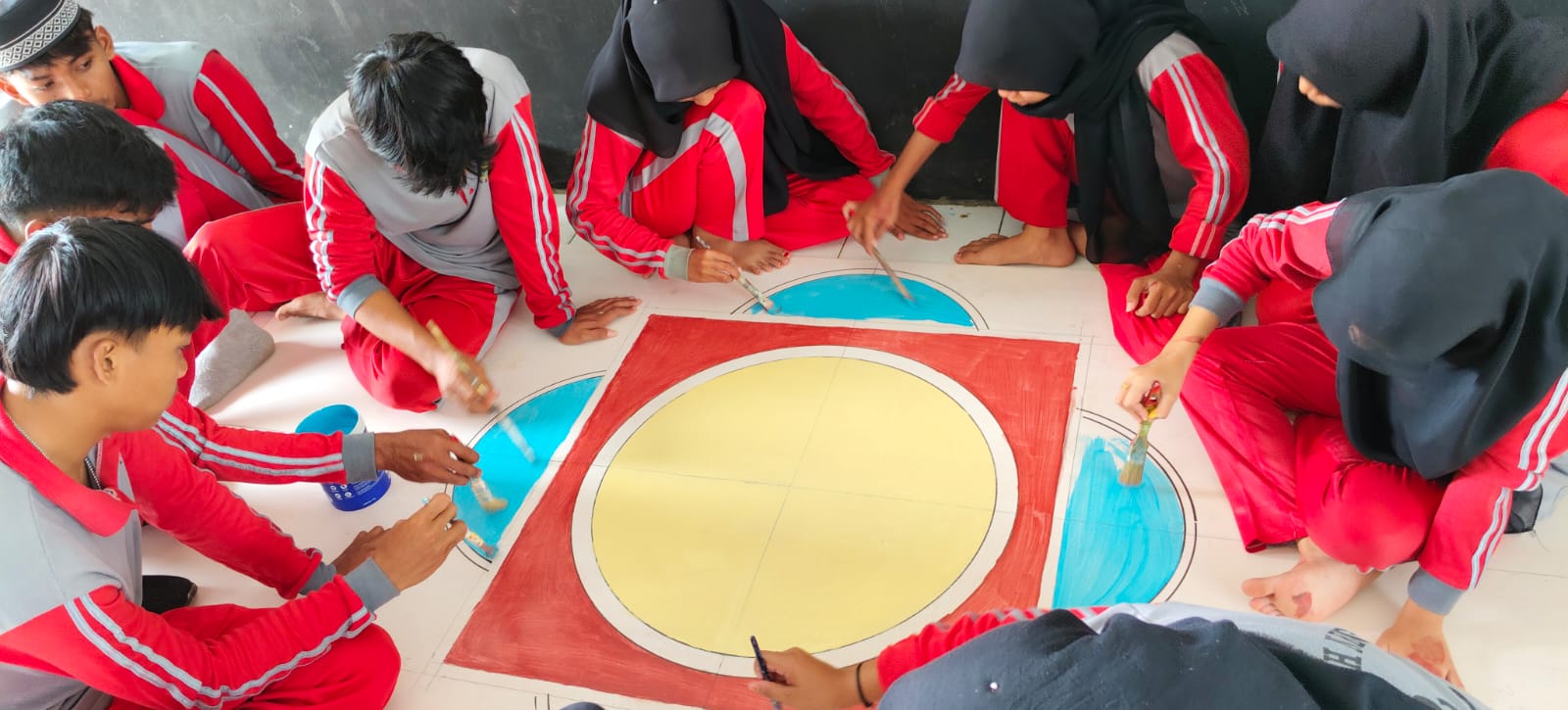 MAN 2 TEBO  GELAR UJIAN PRAKTIK SENI BUDAYA MELALUI KARYA  KALIGRAFI ISLAM.
