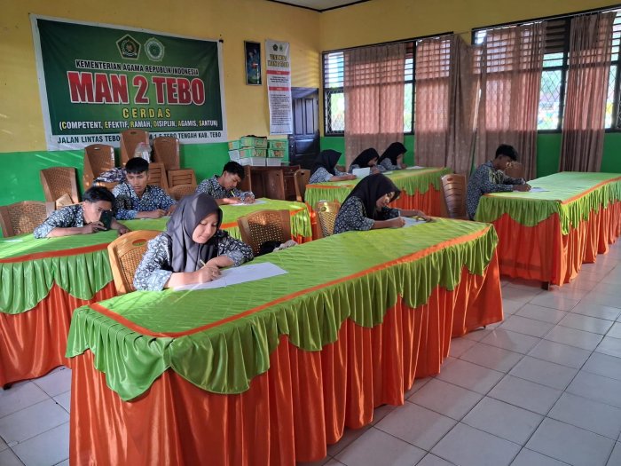 MAN 2 Tebo Gelar Ujian Susulan ASAS Genap bagi Siswa yang Berhalangan MAN 2 Tebo Gelar Ujian Susulan ASAS Genap bagi Siswa yang Berhalangan