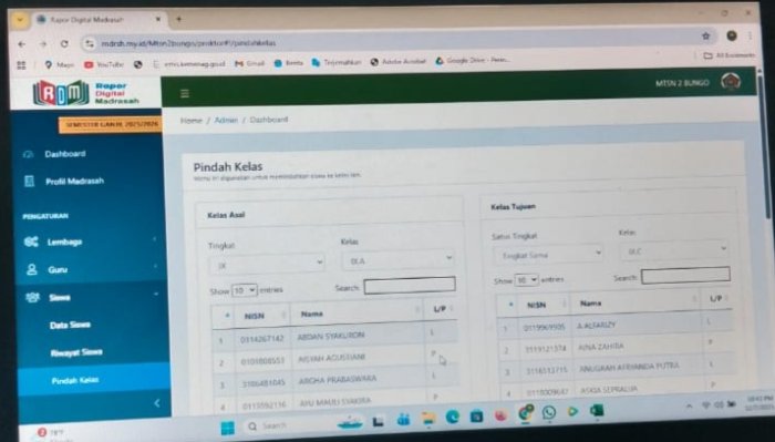 Operator MTsN 2 Bungo Lembur Sinkronkan Data EMIS ke RDM Operator MTsN 2 Bungo Lembur Sinkronkan Data EMIS ke RDM
