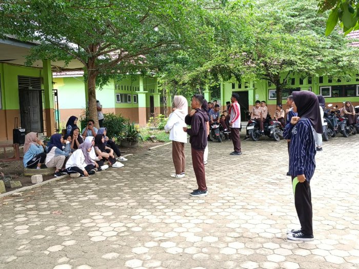 Kontingen Jamran Pramuka MTsN 1 Bungo Mantapkan Latihan, Siap Ukir Prestasi di Jambore Ranting Kontingen Jamran Pramuka MTsN 1 Bungo Mantapkan Latihan, Siap Ukir Prestasi di Jambore Ranting