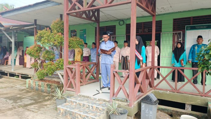 Sambutan Gubernur Jambi pada Peringatan HUT ke-69 Provinsi Jambi di MAN 2 Tanjab Barat Sambutan Gubernur Jambi pada Peringatan HUT ke-69 Provinsi Jambi di MAN 2 Tanjab Barat