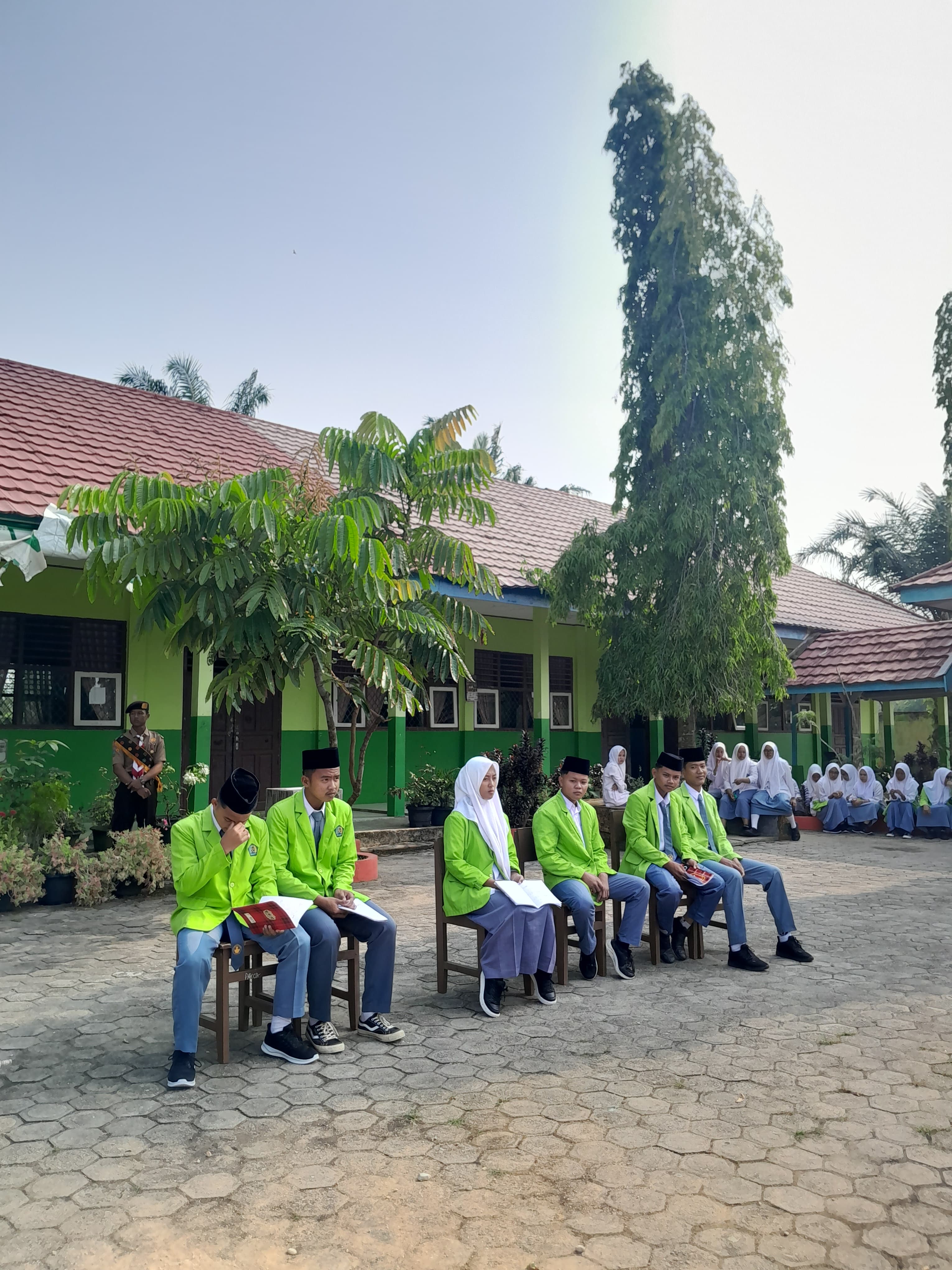 DEBAT VISI/MISI KANDIDAT CALON KETUA DAN WAKIL KETUA OSIM MAN 2 BUNGO DEBAT VISI/MISI KANDIDAT CALON KETUA DAN WAKIL KETUA OSIM MAN 2 BUNGO