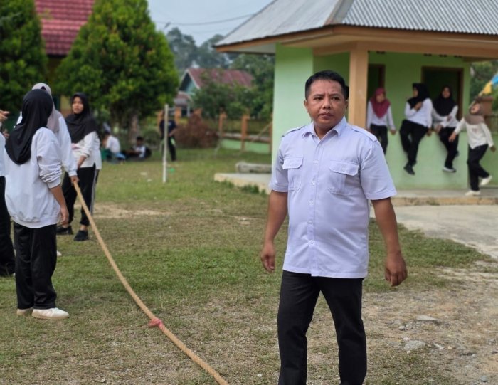 Semarak HUT ke-81 RI, MTsN 1 Bungo Intensifkan Latihan Jelang Lomba 17 Agustus Semarak HUT ke-81 RI, MTsN 1 Bungo Intensifkan Latihan Jelang Lomba 17 Agustus