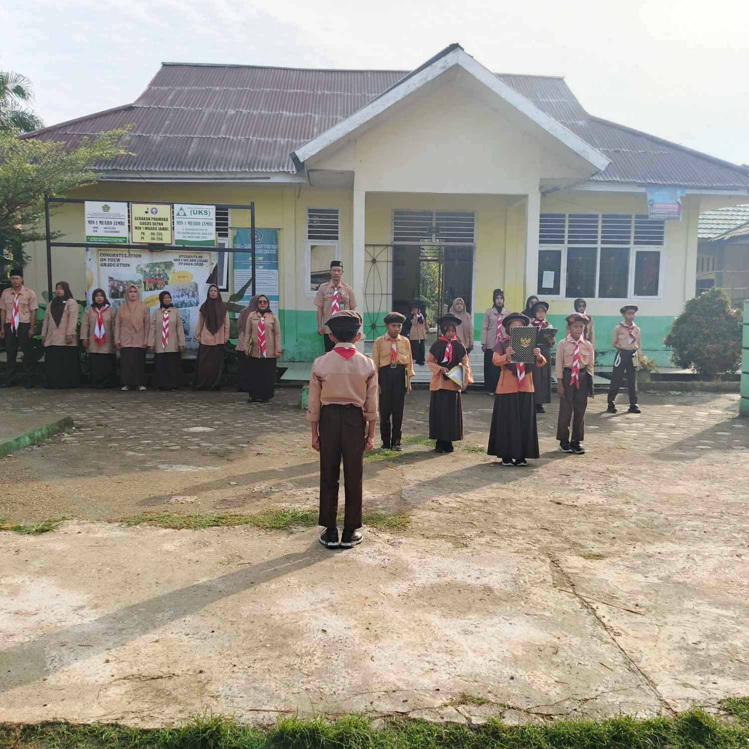 #KAMIS TANGGAL 14 - 08 - 2025 MEMPERINGATI HARI PRAMUKA NASIONAL DI PIMPIN BAPAK KEPALA MADRASAH #KAMIS TANGGAL 14 - 08 - 2025 MEMPERINGATI HARI PRAMUKA NASIONAL DI PIMPIN BAPAK KEPALA MADRASAH