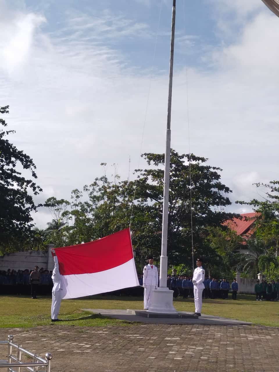 SISWA MAN 2 TEBO MENGIKUTI UPACARA MEMPERINGATI HARI BELA NEGARA KE-76 TINGKAT KABUPATEN TEBO TAHUN 2024. SISWA MAN 2 TEBO MENGIKUTI UPACARA MEMPERINGATI HARI BELA NEGARA KE-76 TINGKAT KABUPATEN TEBO TAHUN 2024.