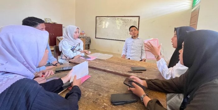 Dosen Pembimbing Lapangan Lakukan Kunjungan ke Mahasiswa PPLK MIN 4 Tebo