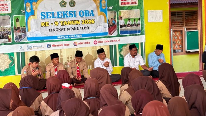Komitmen MTsN 1 Tebo Menyeimbangkan Kecerdasan Intelektual dan spiritual Melalui Pembiasaan Jumat Komitmen MTsN 1 Tebo Menyeimbangkan Kecerdasan Intelektual dan spiritual Melalui Pembiasaan Jumat