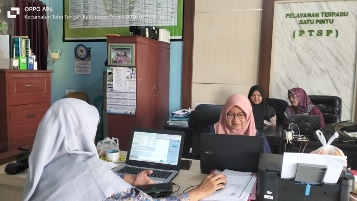 PTSP MTsN 1 Tebo Layani Legalisasi Dokumen Alumni